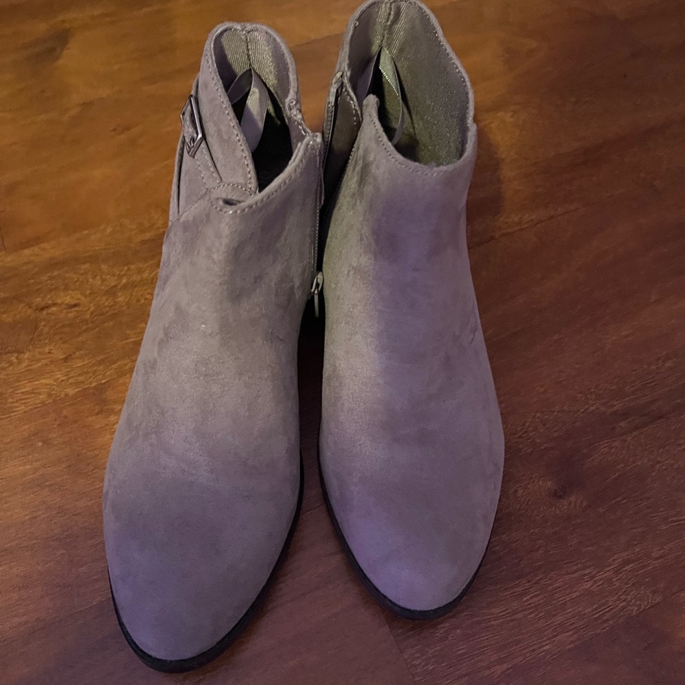 Old navy boots